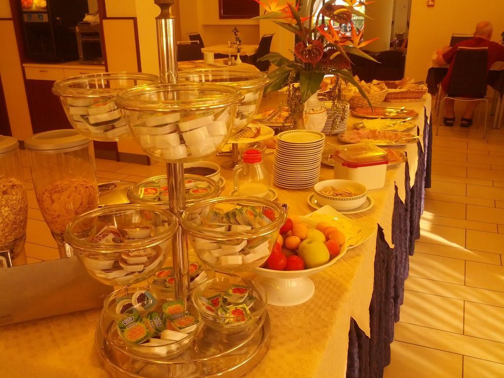 Hotel Abel Cesenatico Buitenkant foto
